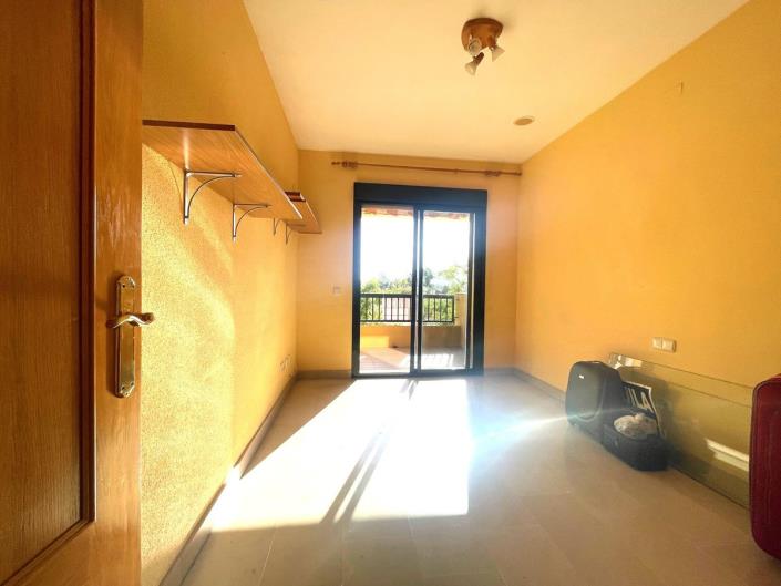 Image No.13-3 Bed Apartment for sale