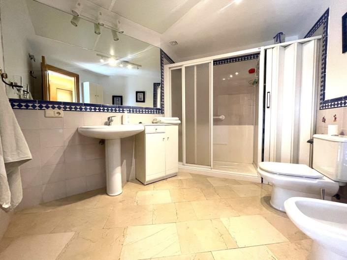 Image No.16-3 Bed Apartment for sale