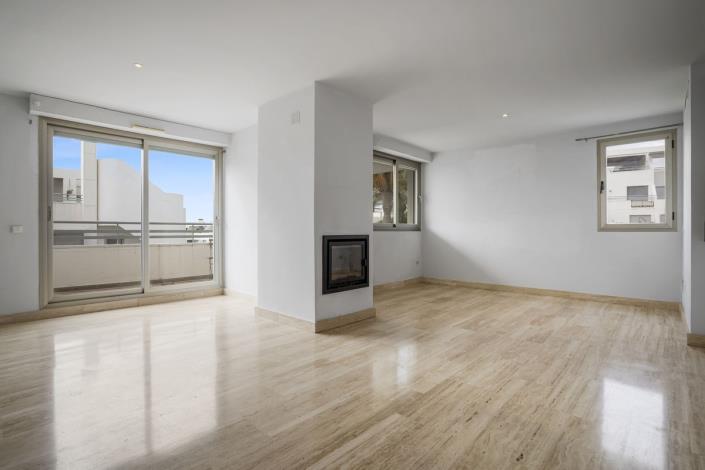 Image No.2-3 Bed Apartment for sale