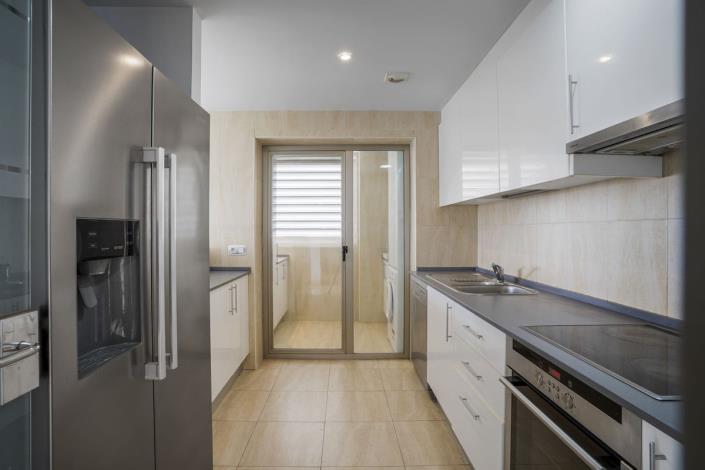 Image No.8-3 Bed Apartment for sale