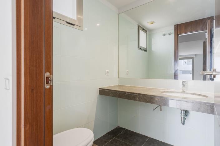 Image No.11-3 Bed Apartment for sale