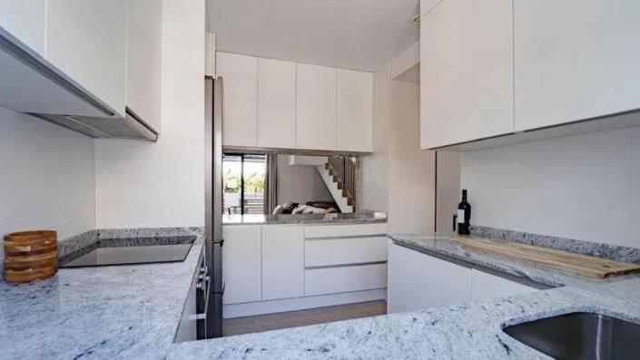 Image No.4-3 Bed Townhouse for sale