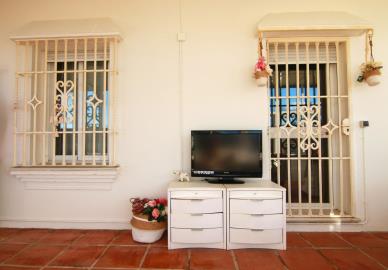 8-e64a9055bba3e77ac8aca3b893cdf826