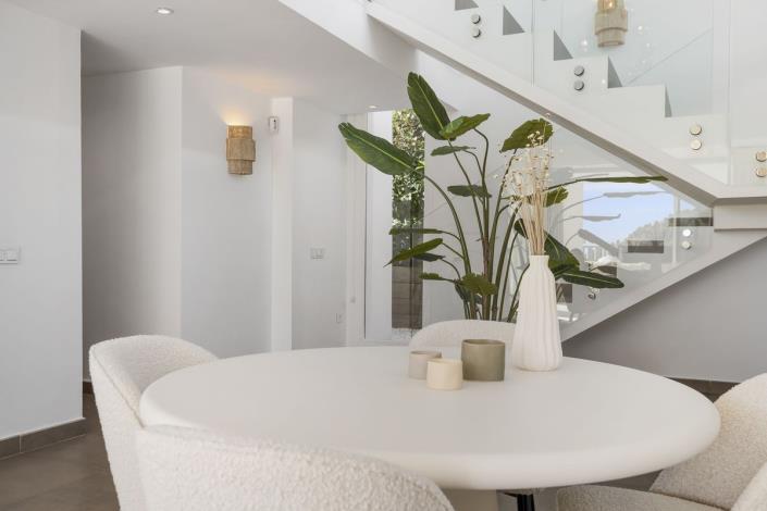 Image No.11-3 Bed Villa for sale