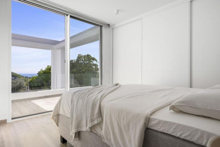 Image No.26-3 Bed Villa for sale