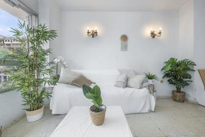 8-e64a9055bba3e77ac8aca3b893cdf826