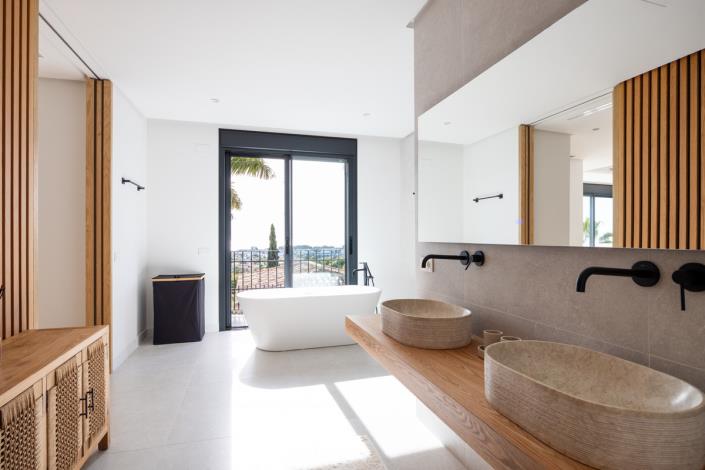 Image No.17-4 Bed Villa for sale