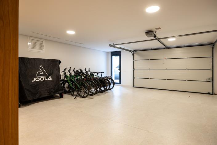 Image No.34-4 Bed Villa for sale