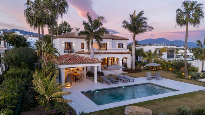 Image No.56-4 Bed Villa for sale