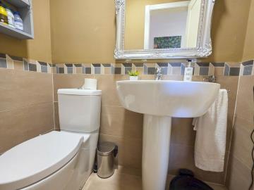 12-53013098fcab6c38b1379cd33298e050