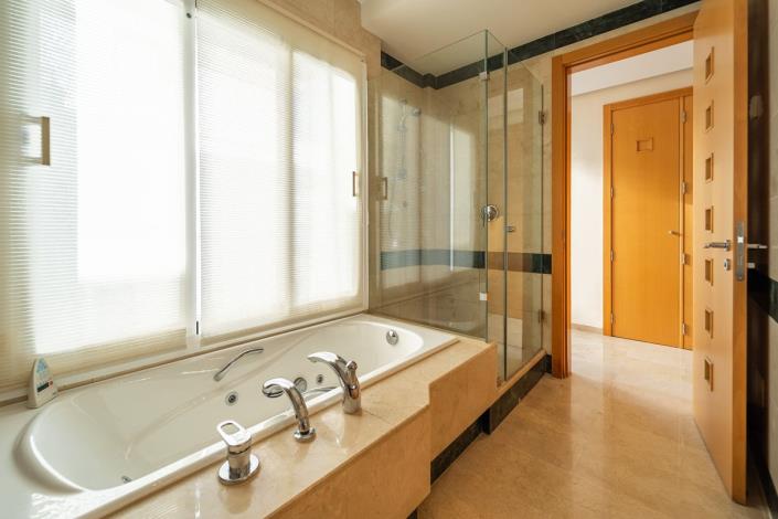 Image No.31-3 Bed Apartment for sale