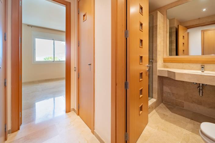 Image No.32-3 Bed Apartment for sale