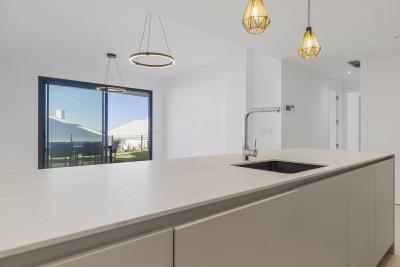 10-bb915d1cb19341576dcdc994b81ab9c5