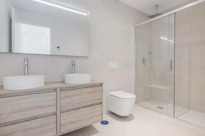 Image No.18-2 Bed Apartment for sale