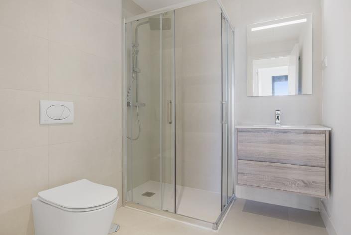 Image No.17-2 Bed Apartment for sale