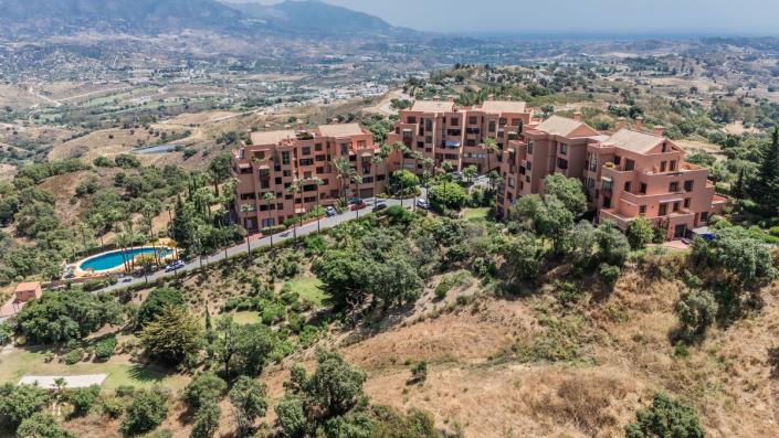 Image No.24-3 Bed Apartment for sale