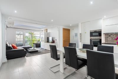 11-20939a0134ad724a8cb2a801094d15a4