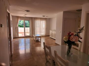 8-e64a9055bba3e77ac8aca3b893cdf826