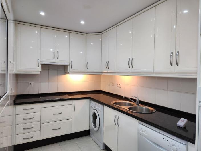 Image No.10-2 Bed Apartment for sale