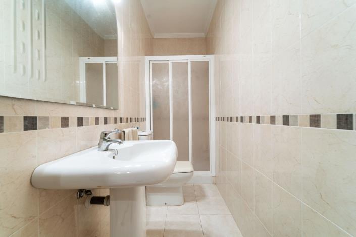 Image No.14-3 Bed Apartment for sale