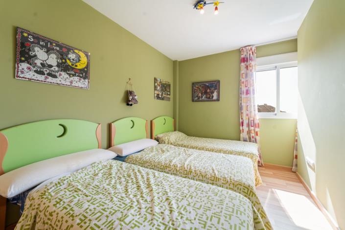 Image No.21-3 Bed Apartment for sale