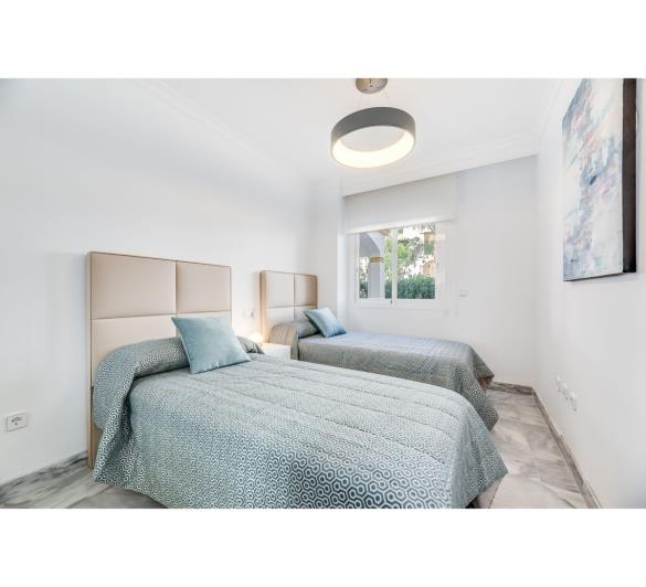 Image No.12-Appartement de 2 chambres à vendre à Nueva Andalucia