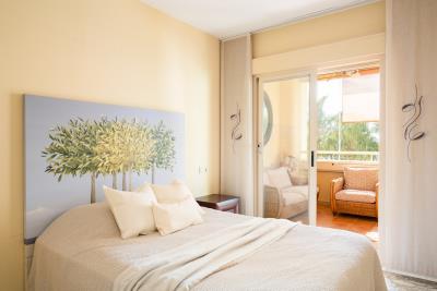 10-bb915d1cb19341576dcdc994b81ab9c5