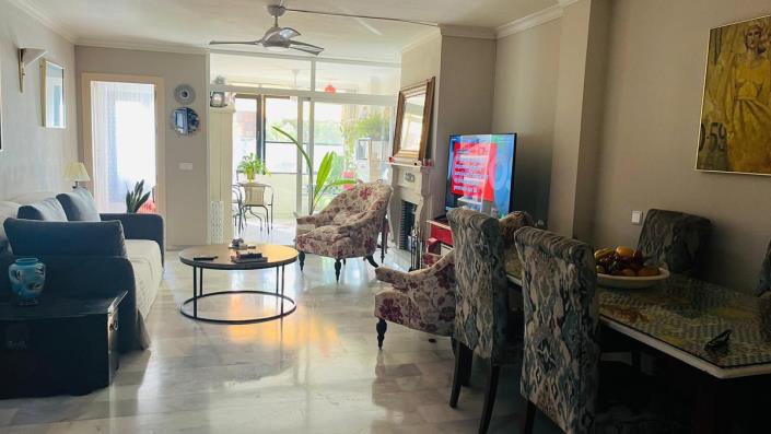 Image No.21-3 Bed Apartment for sale