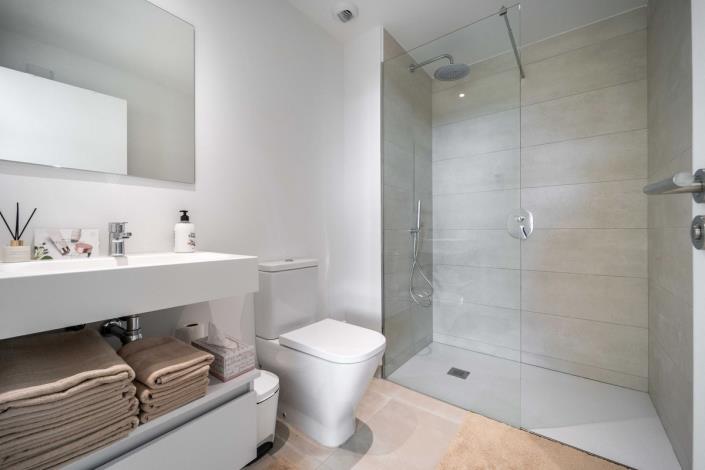 Image No.15-2 Bed Apartment for sale