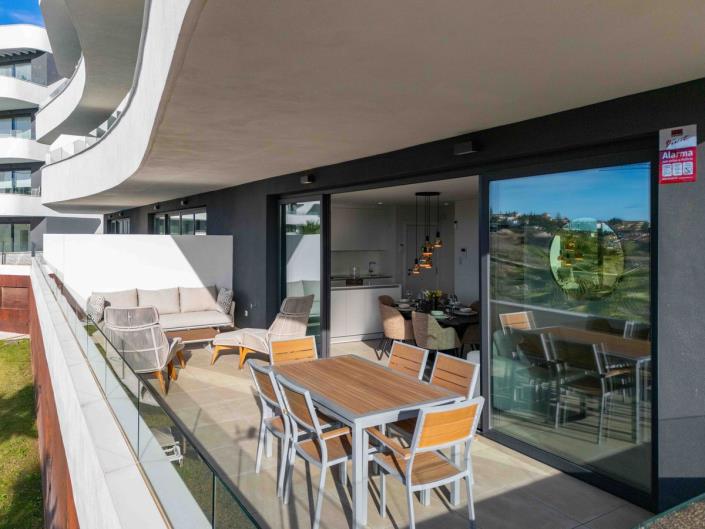 Image No.20-2 Bed Apartment for sale