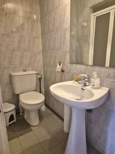 Image No.8-5 Bed Townhouse for sale