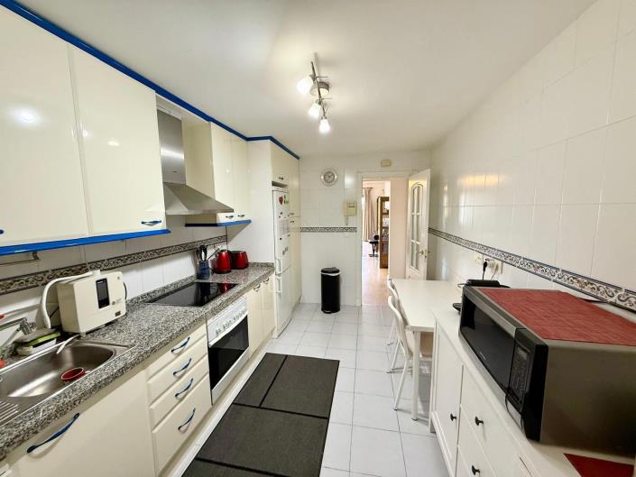 Image No.13-3 Bed Apartment for sale