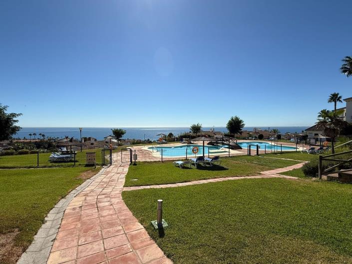 Image No.17-3 Bed Apartment for sale