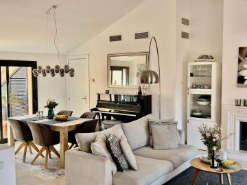 15-11d12f2f454f2f5e9b981fdd8b901d51