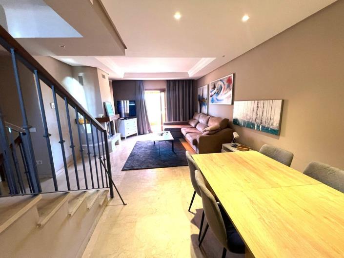 Image No.8-5 Bed Semi-Detached for sale