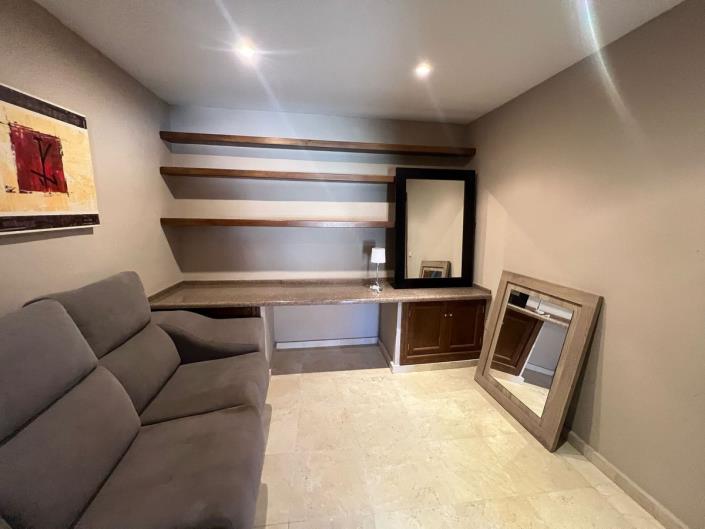 Image No.17-5 Bed Semi-Detached for sale