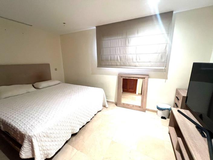 Image No.19-5 Bed Semi-Detached for sale