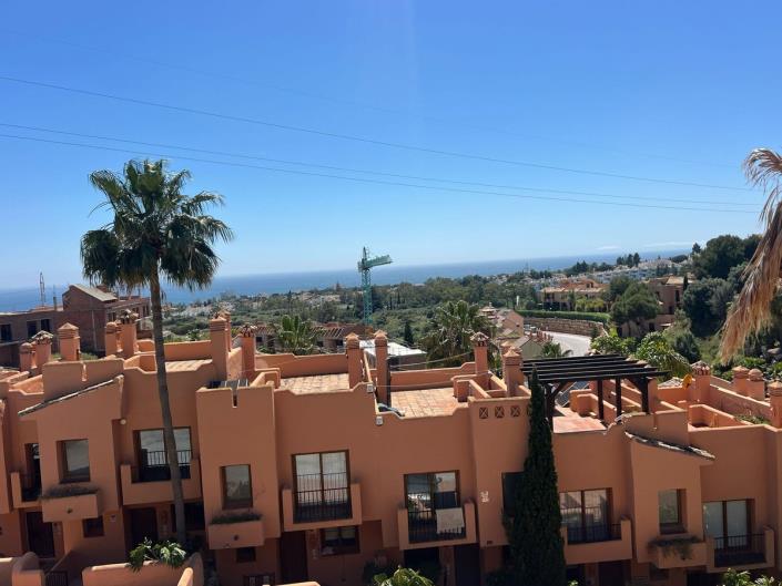 Image No.21-5 Bed Semi-Detached for sale