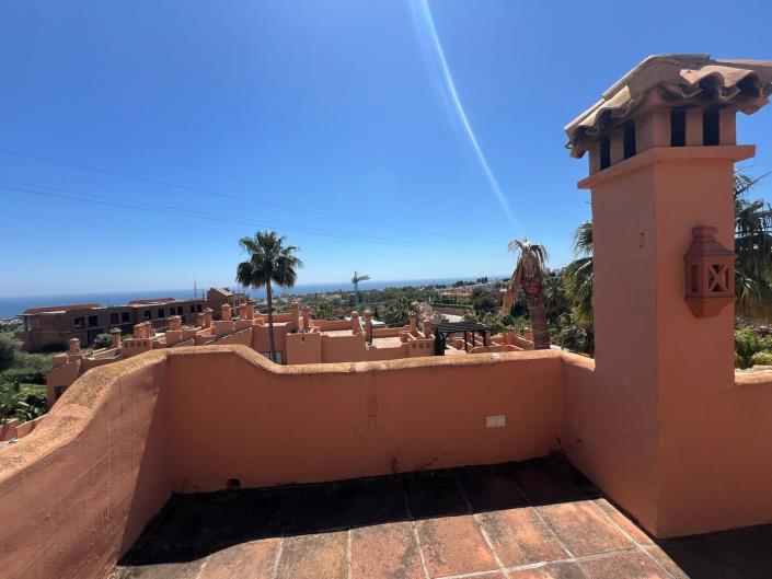 Image No.22-5 Bed Semi-Detached for sale