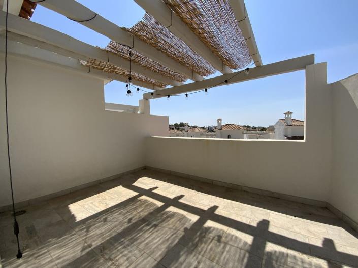 Image No.13-3 Bed Townhouse for sale