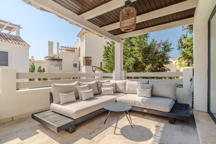 Image No.5-3 Bed Townhouse for sale