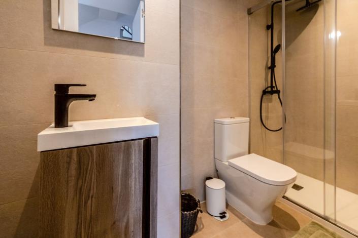 Image No.7-3 Bed Townhouse for sale