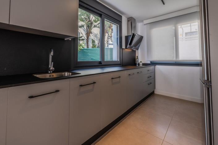 Image No.16-3 Bed Townhouse for sale