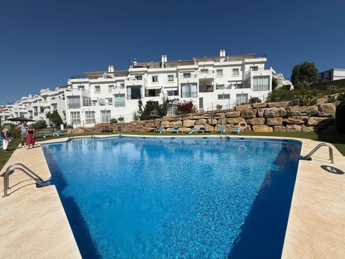 Image No.34-4 Bed Townhouse for sale