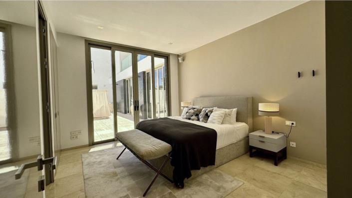 Image No.15-6 Bed House/Villa for sale