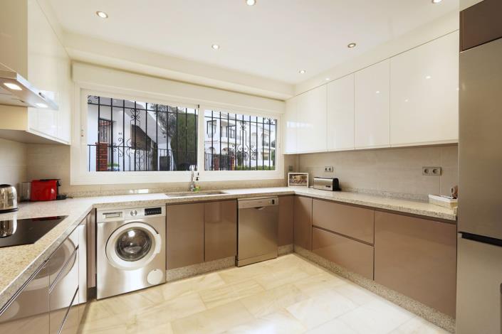 Image No.5-2 Bed Apartment for sale