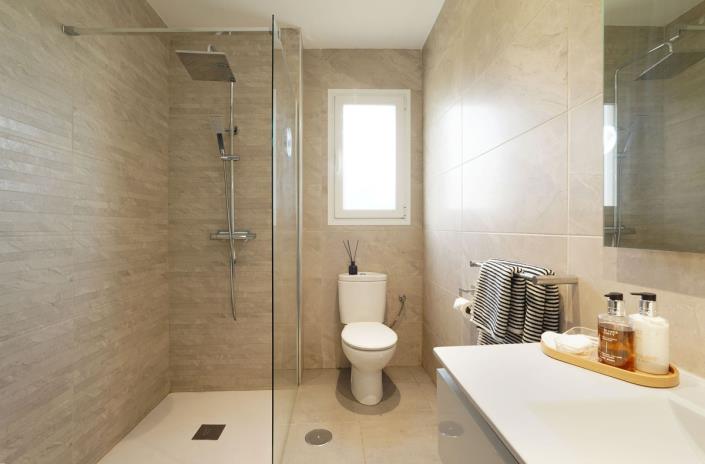 Image No.9-2 Bed Apartment for sale