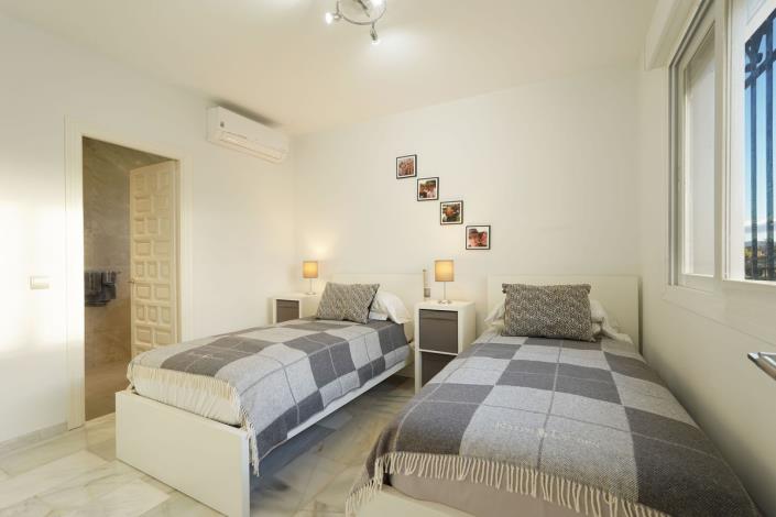 Image No.10-2 Bed Apartment for sale