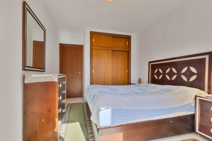 Image No.15-3 Bed Apartment for sale