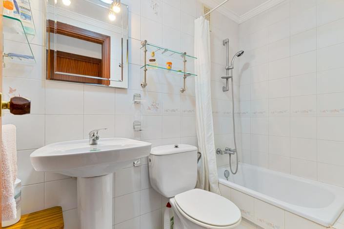 Image No.20-3 Bed Apartment for sale